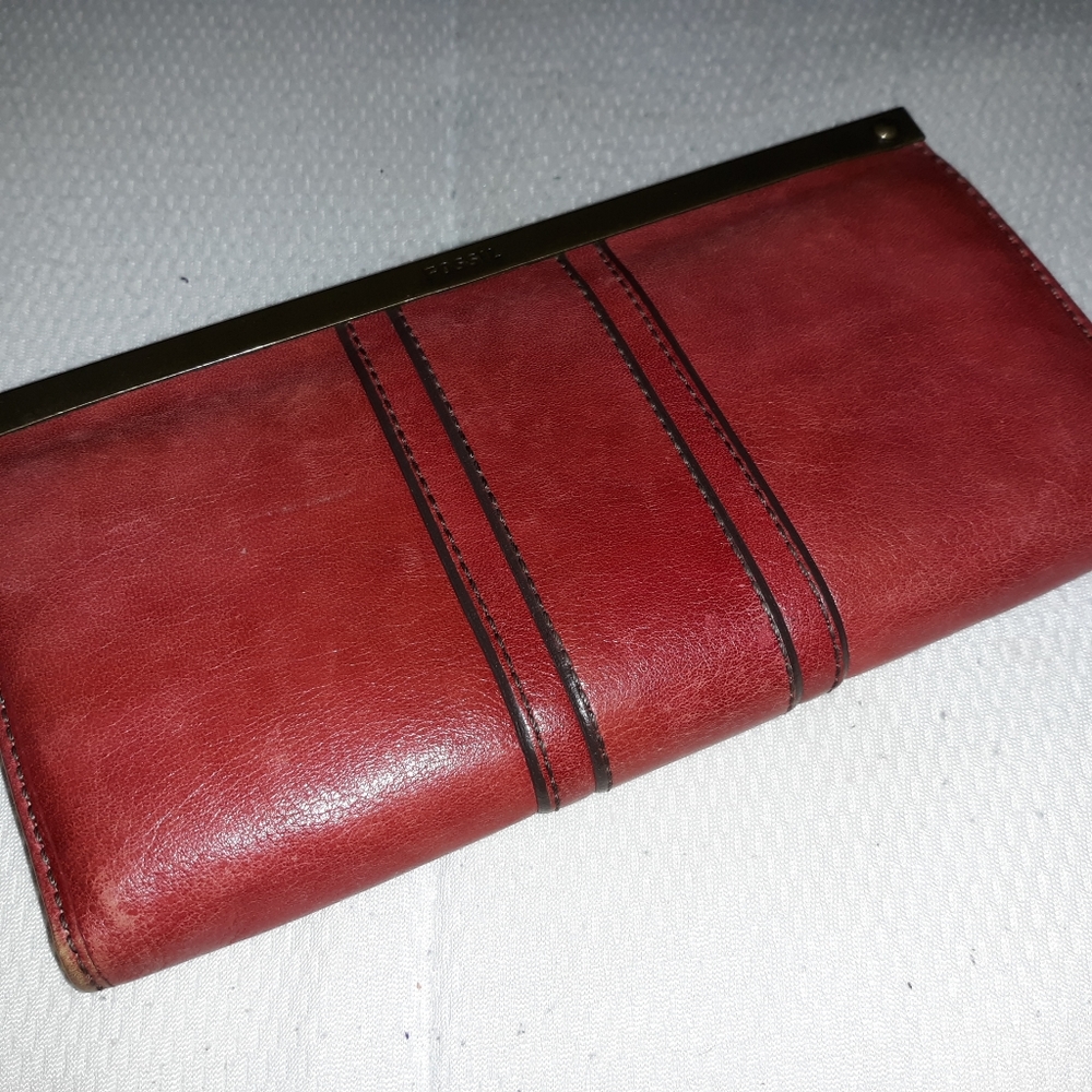 Fossil Red/Orange Distressed Pebble Leather Womens